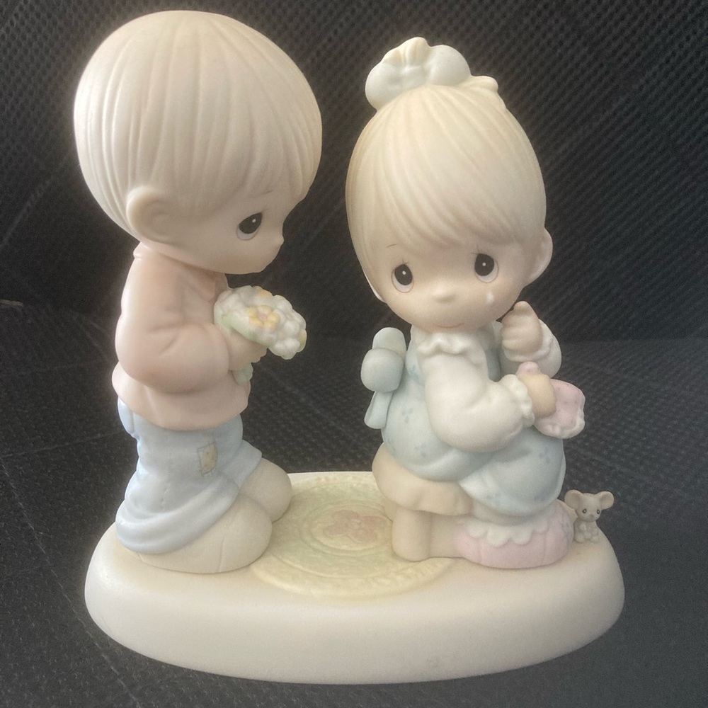 PRECIOUS MOMENTS “My love blossoms for you”, in perfect shape ( 1995)